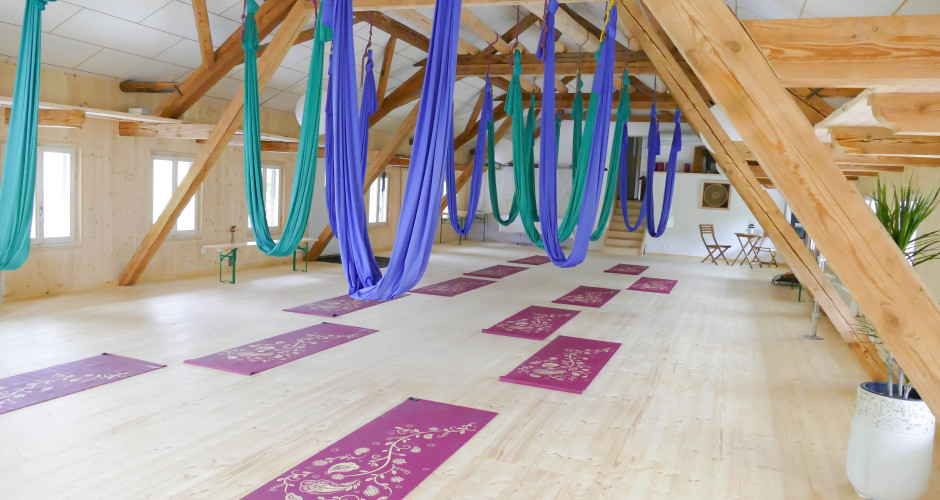 NEW LOCATION: AERIAL YOGA CLASSES ALSO@SILVER RANCH, HAUPTSTRASSE 532, 9612 DREIEN